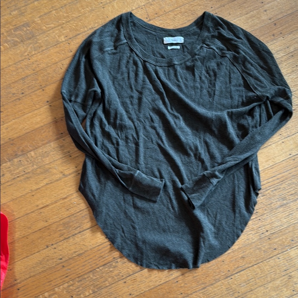 TNA dark olive green Long Sleeve Tee